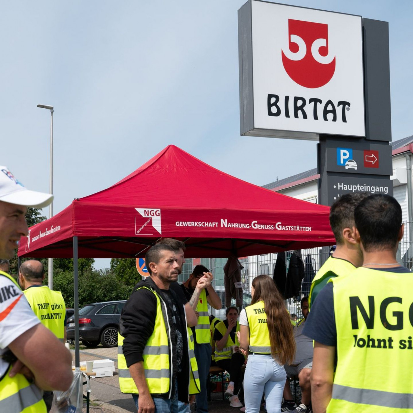 Gewerkschaft verkündet Tarifeinigung bei Dönerfabrik Birtat