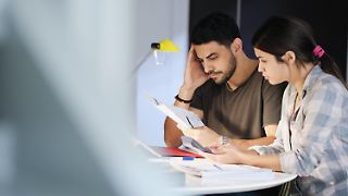 "Geld ist ein brutaler Katalysator für den Stand einer Beziehung"