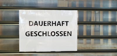 Zu viel Bürokratie, hohe Energiekosten – Zahl der Firmenpleiten steigt drastisch an
