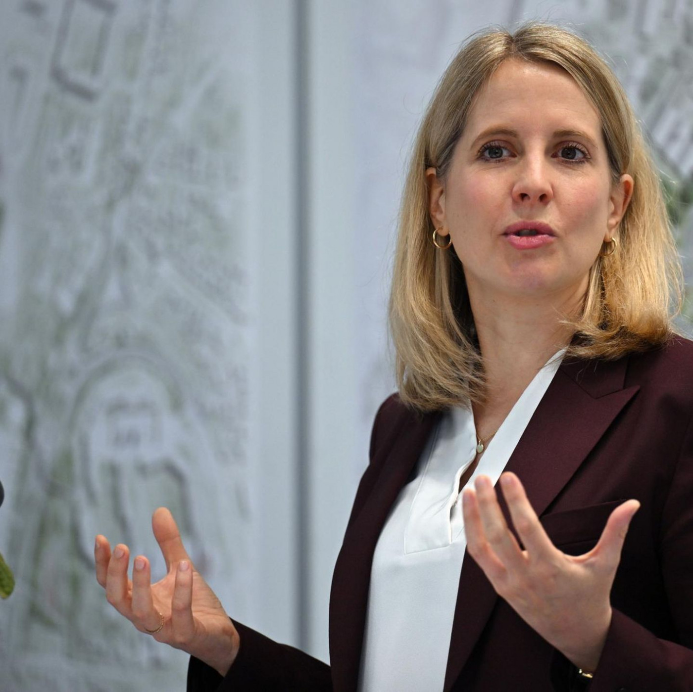 Bundesbauministerin Verena Hubertz erwartet ihr erstes Kind