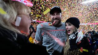 Taylor Swift und Travis Kelce haben sich verlobt
