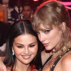 So reagiert Selena Gomez auf Swifts Verlobung