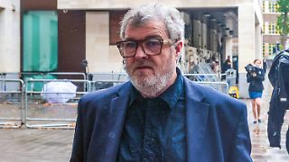 Älterer Gallagher-Bruder wegen Vergewaltigung vor Gericht