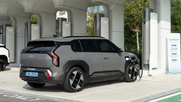 Studie zur Antriebszukunft: Elektroautos auf der Überholspur