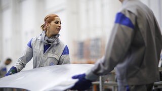 2015 nach Deutschland geflüchtet: Geschafft, beschäftigt, wenig Geld