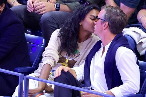 Sie turtelt auf der Tribüne der US Open