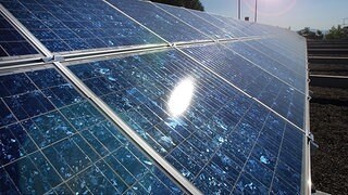 Solar-Recycling: Warum große Anlagen noch auf sich warten lassen