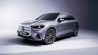 Mercedes enthüllt neues Mittelklasse-SUV GLC mit EQ-Technik