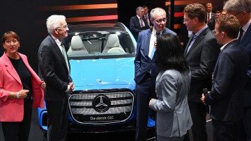 Frunk-Panne auf IAA: Mercedes-Chef kann Haube nicht öffnen