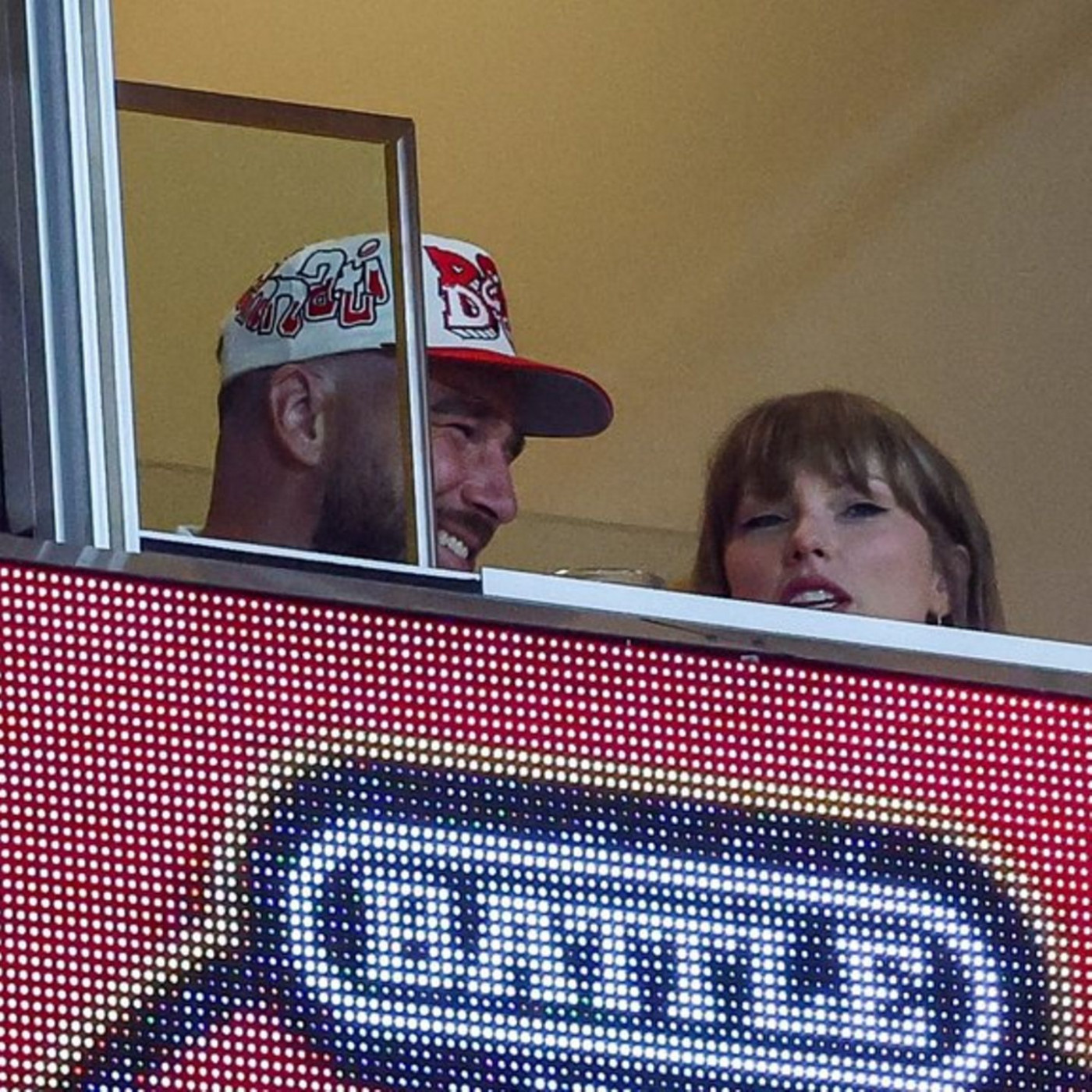 Taylor Swift schleicht sich ins Stadion
