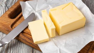 Butter wird bei großen Handelsketten günstiger