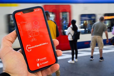 Beim Deutschlandticket droht 2026 Preiserhöhung auf 64 Euro