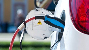 E-Mobilität: HUK-Coburg sieht starken Trend zum Umstieg