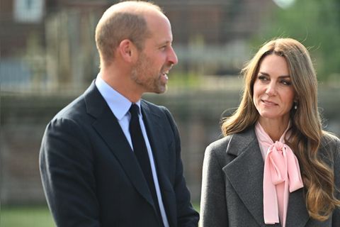Sie besuchen Eltern von getötetem Mädchen