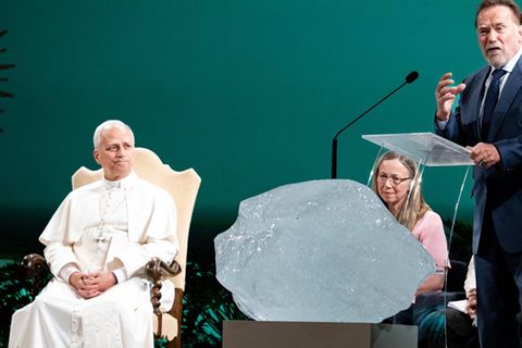 Arnold Schwarzenegger lobt Papst Leo XIV.
