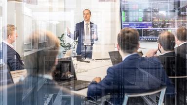 Mit wenig Geld investieren wie die Reichen?