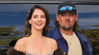 Lana Del Rey zeigt sich mit Ehemann