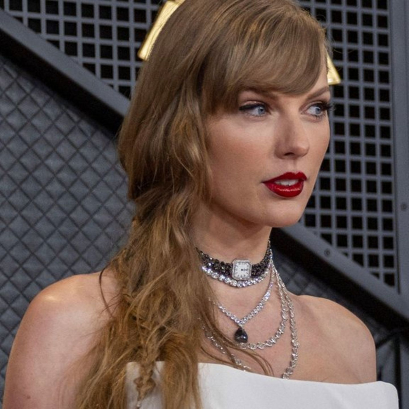 Taylor Swift schwärmt von Verlobungsring