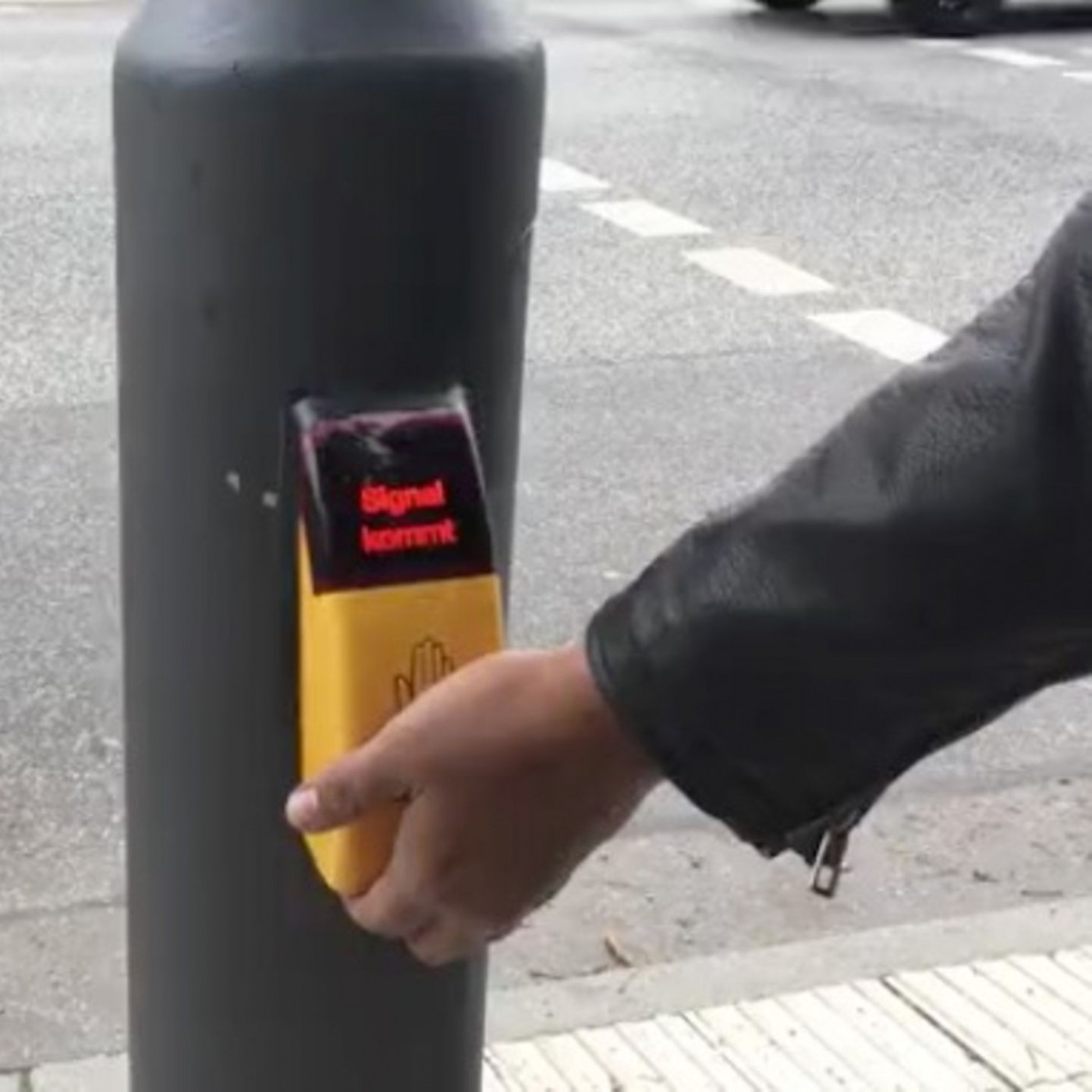 Ampelknopf: Versteckter Knopf wird meist falsch genutzt – dafür ist er da