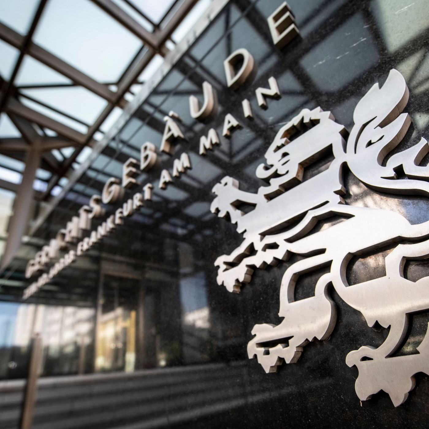 Justiz will 720 Millionen Euro von russischer Bank einziehen