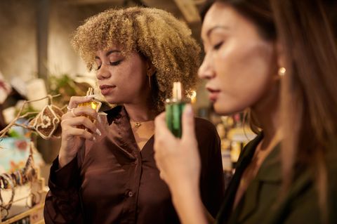 Ein Duft, der hält: Tipps für langanhaltendes Parfum