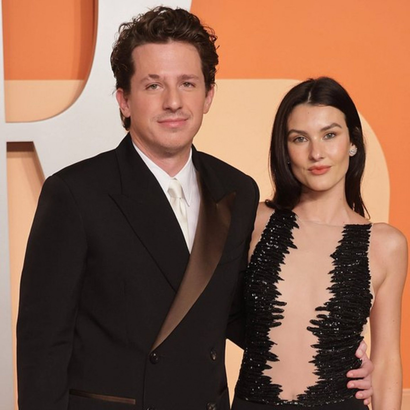 Baby-News bei Charlie Puth und Brooke Sansone