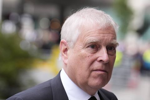 So drängten Charles und William zum Rücktritt