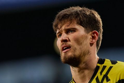 Dortmund-Torwart zeigt erstmals sein Baby