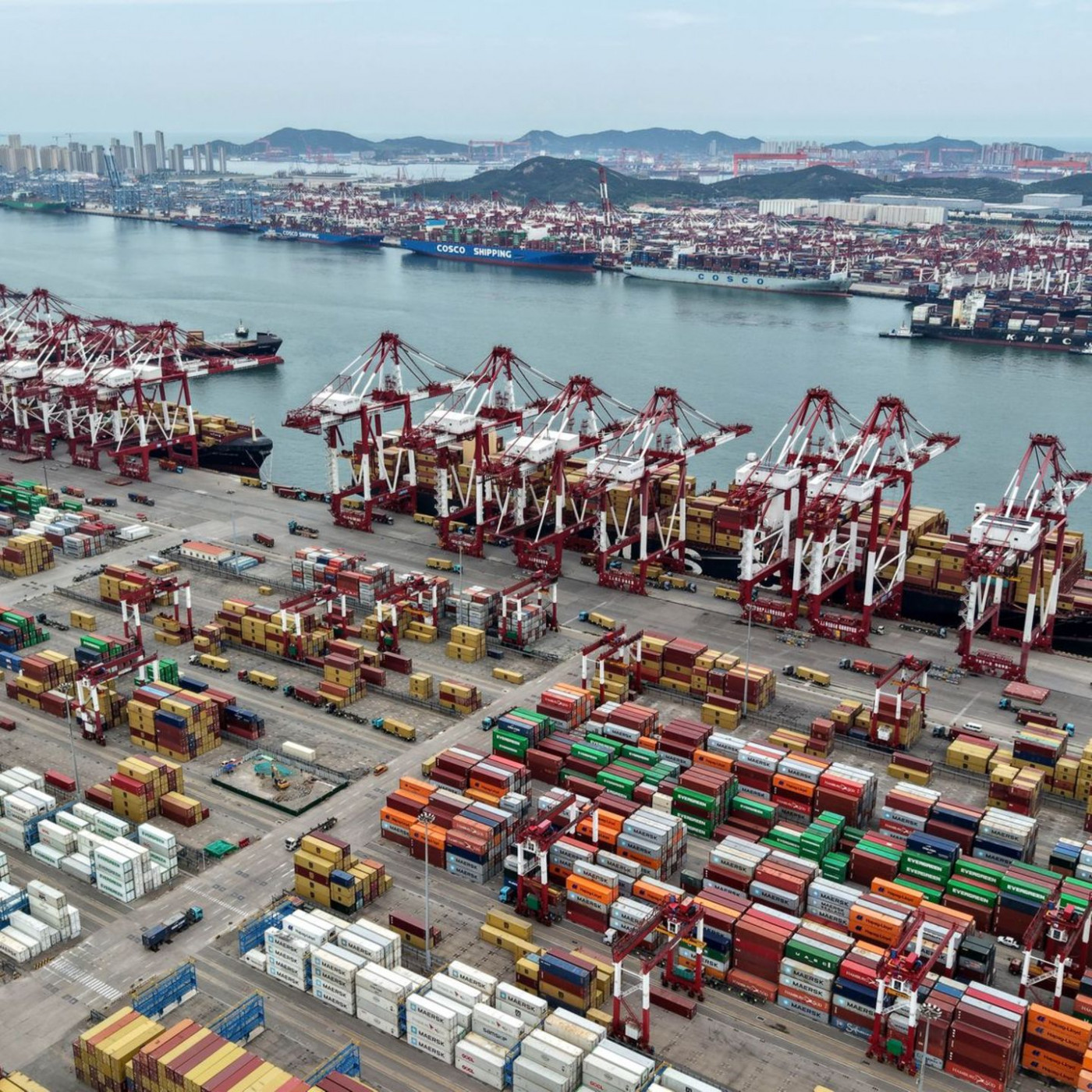 Chinas Wirtschaft wächst langsamer - Partei berät über Kurs
