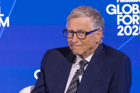 Heilsbringer, Milliardär, Verschwörer?