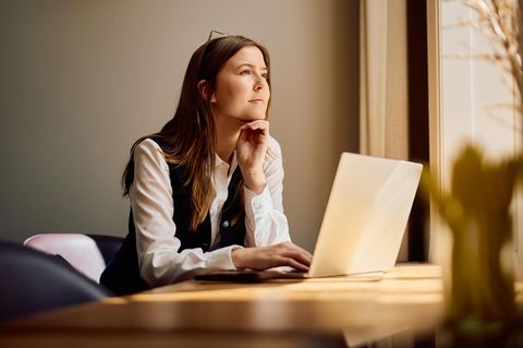 6800 Euro im Monat: "Ich finde mein Gehalt nicht so zufriedenstellend"