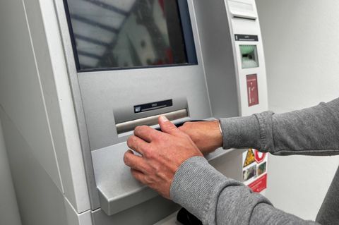 Diese Taste am Geldautomaten sollten Sie bei jeder Benutzung drücken