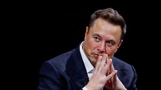 Tesla-Aktionäre stemmen sich gegen Billionen-Vergütung für Elon Musk