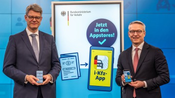 Fahrzeugschein jetzt auf dem Handy: Bund startet neue App i-Kfz