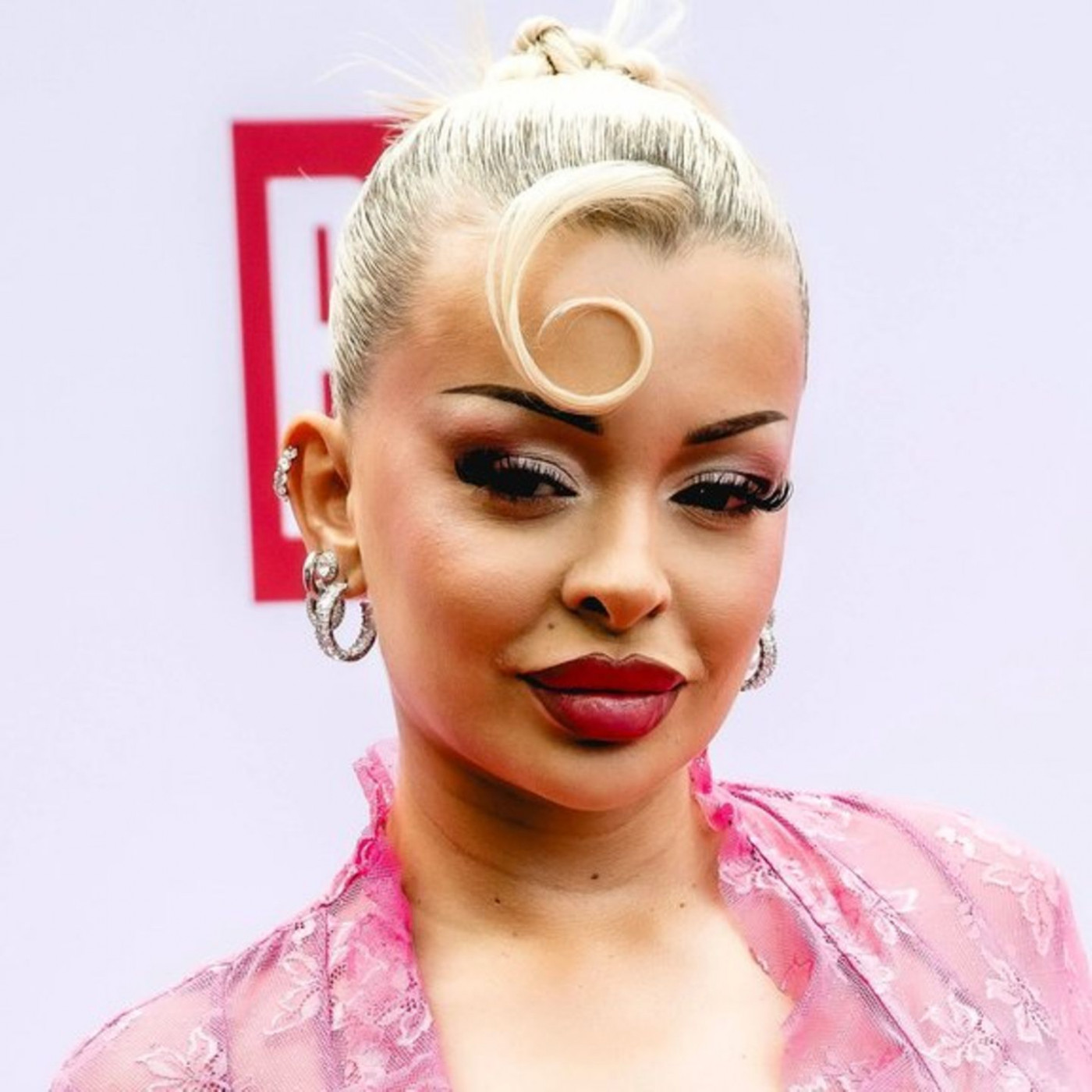 Strafbefehl über mindestens 100.000 Euro