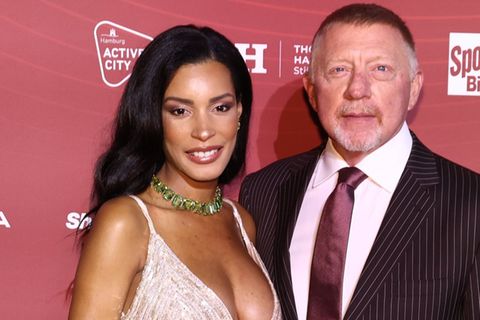 Date Night mit Feuerwerk und Babybauch