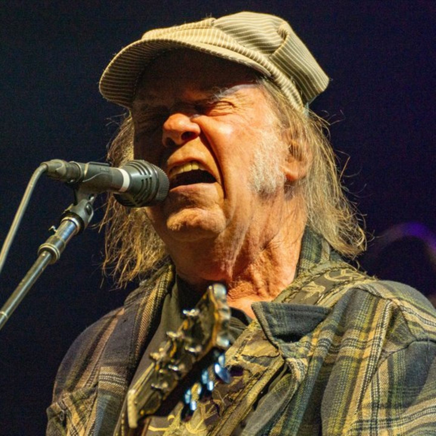 Folklegende, Rock-Rebell und Grunge-Pionier