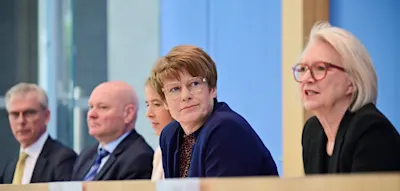 Wirtschaftsweise erwarten 2026 nur 0,9 Prozent Wachstum – Scharfe Kritik an Sondervermögen