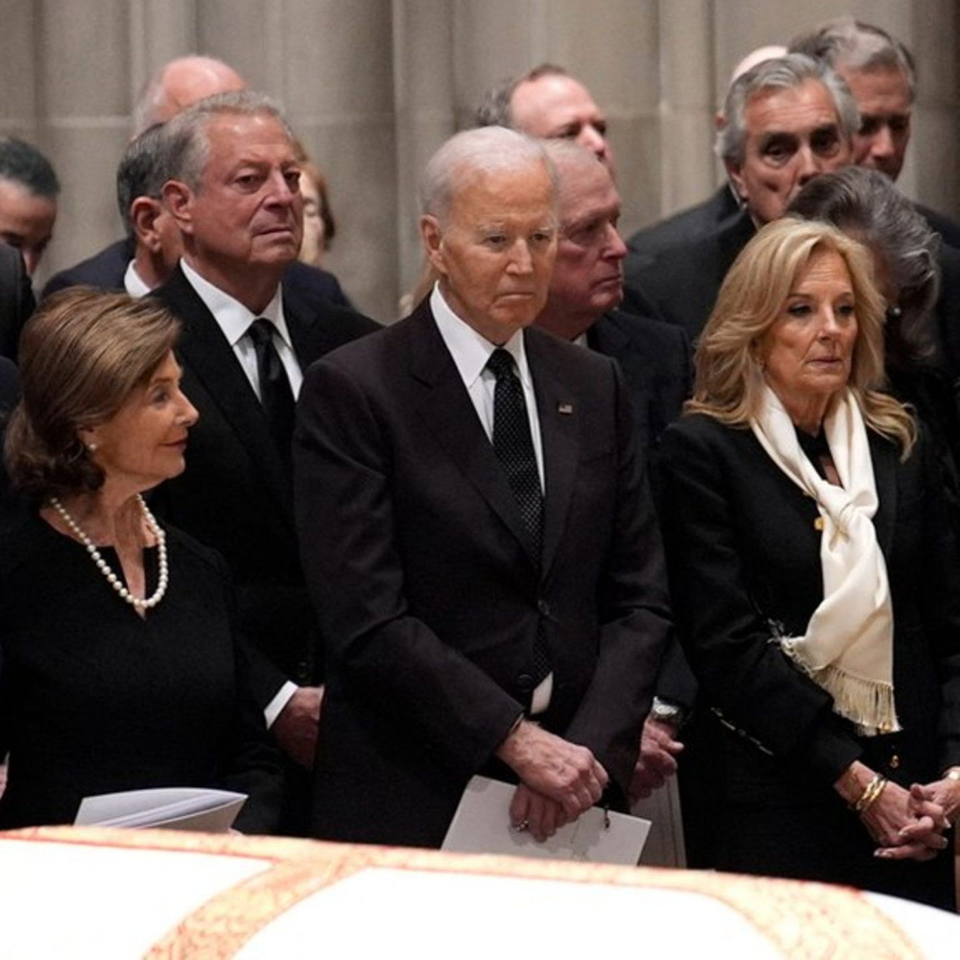 Seltener Auftritt bei Trauerfeier für Cheney