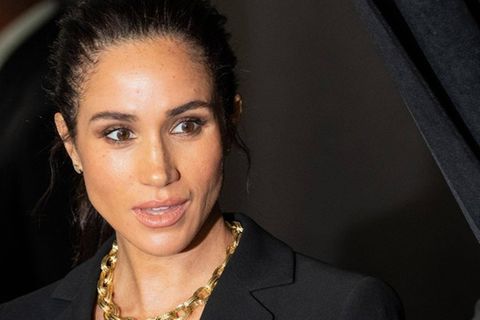 Herzogin Meghan leugnet Kleid-Diebstahl scharf