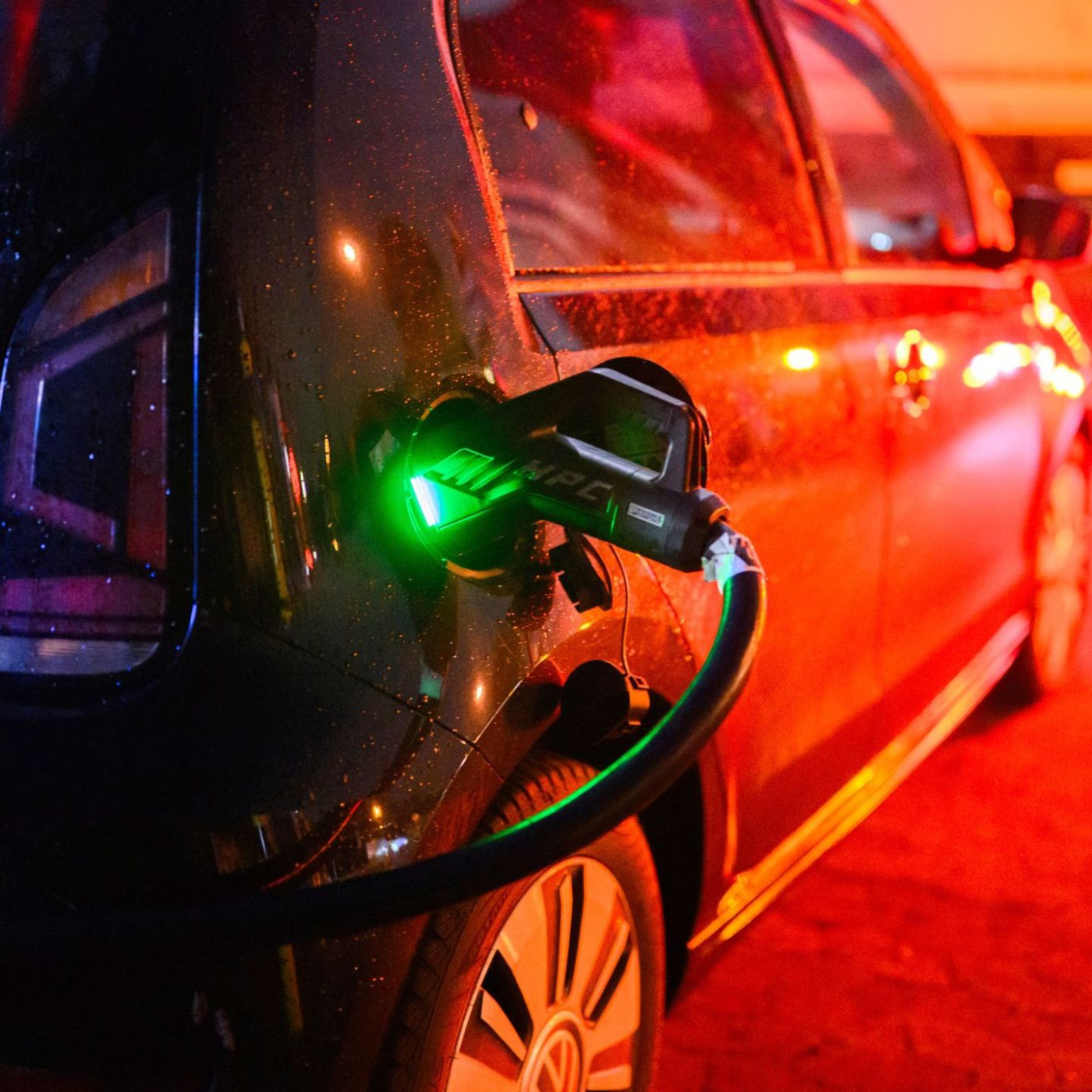 HUK Coburg: Elektroauto-Tief &uuml;berwunden