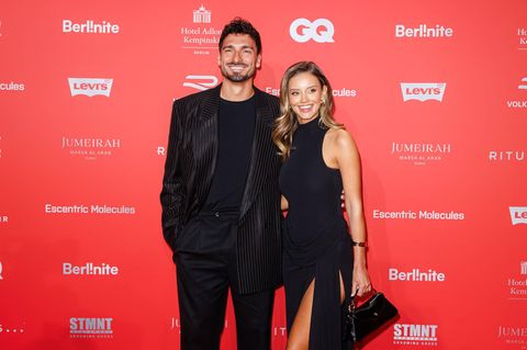 Mats Hummels und seine Freundin Nicola ganz in Schwarz