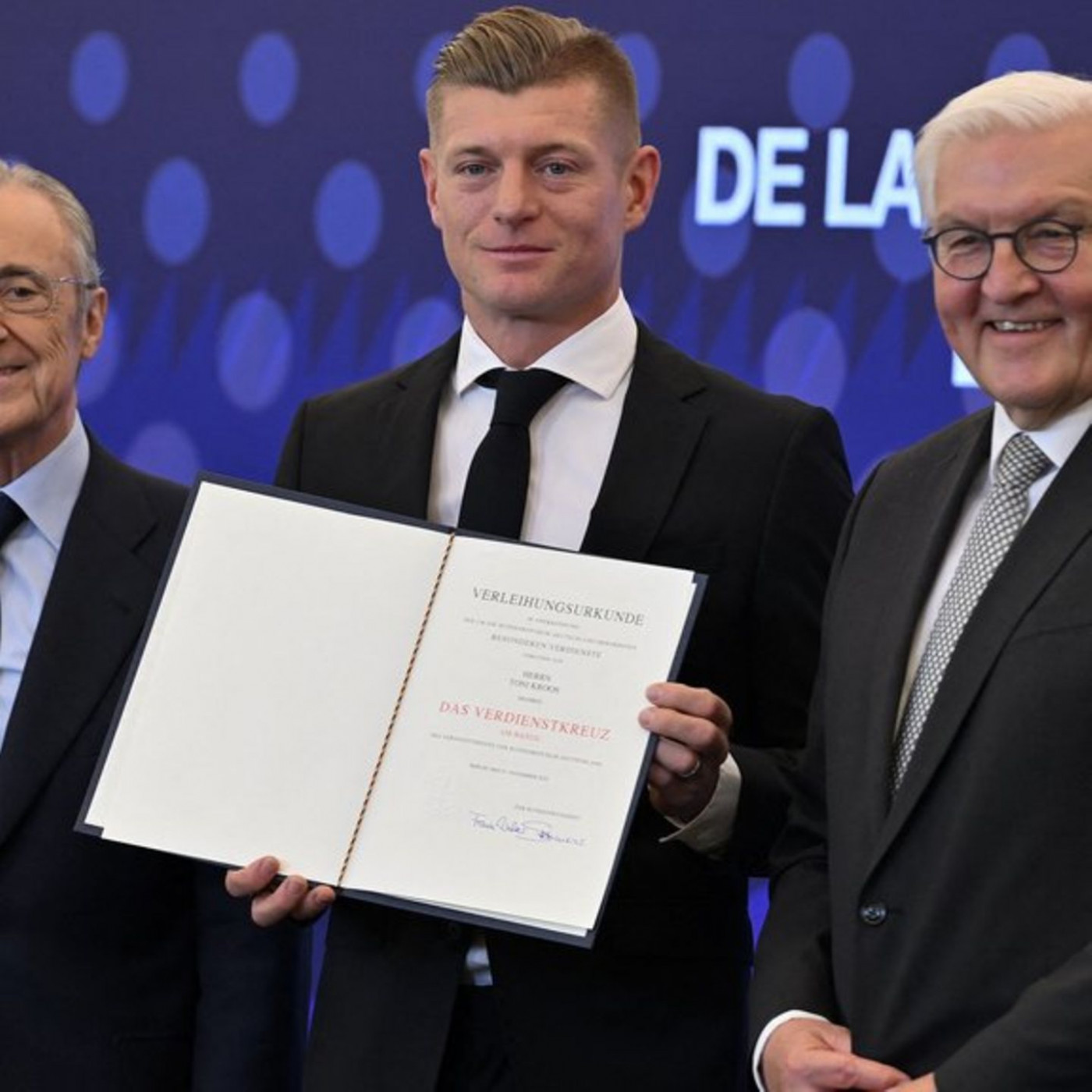 Ehrung mit Bundesverdienstkreuz