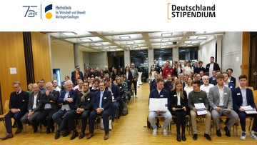 Stipendien vergeben: HfWU feiert Talente – und ihre Förderer