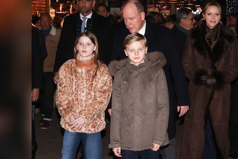 Warm eingepackt zum Weihnachtsdorf-Opening