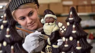 Hohe Schokoladen-Preise: Wie Weihnachtsmänner bezahlbar bleiben