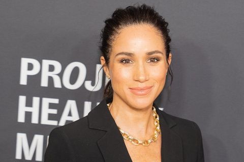 Kann sie ihren kranken Vater nicht erreichen?