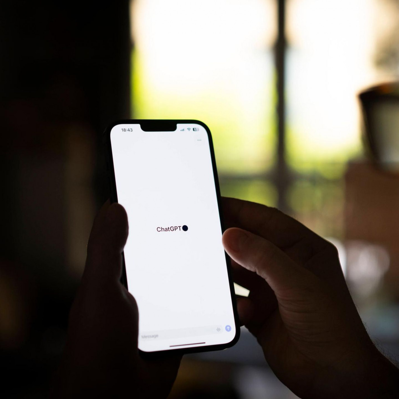 ChatGPT als Seelsorger: "Vor dem Bildschirm kann ich weinen"