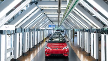 Nach 24 Jahren: Letzter VW rollt in Dresden vom Band