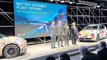Batteriewerk in Spanien er&ouml;ffnet: Seat und Cupra stehen voll im Saft